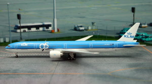 ph11084_b777-300er_klm_20171215200213